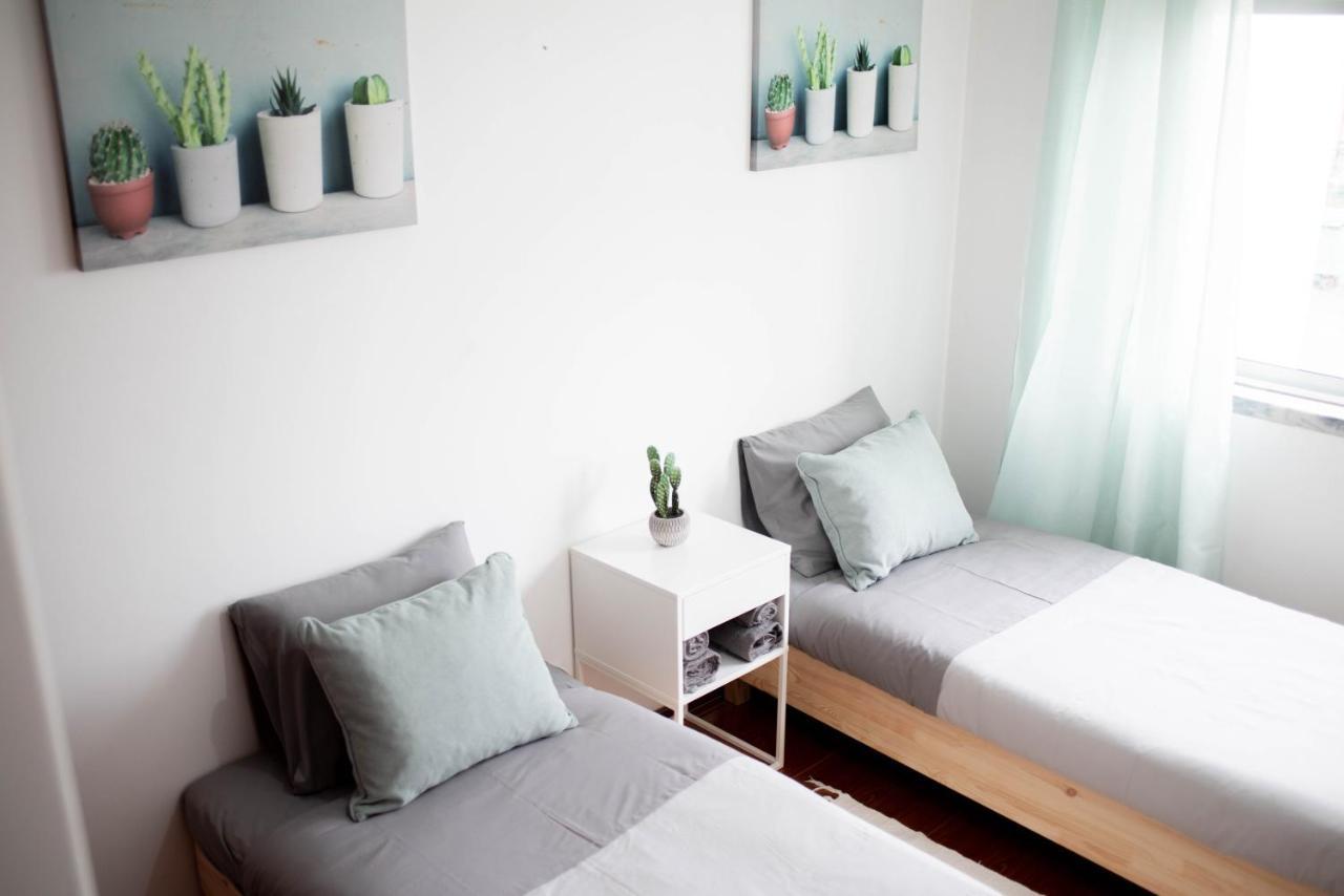 Albergue Baleal Surf Emotions Exterior foto